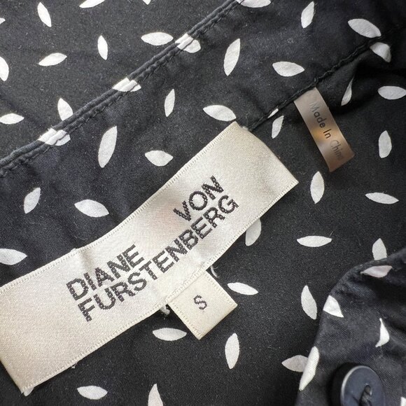Diane Von Furstenberg Printed Stand Up Collar Button Up Blouse Black Size Small - Picture 9 of 11